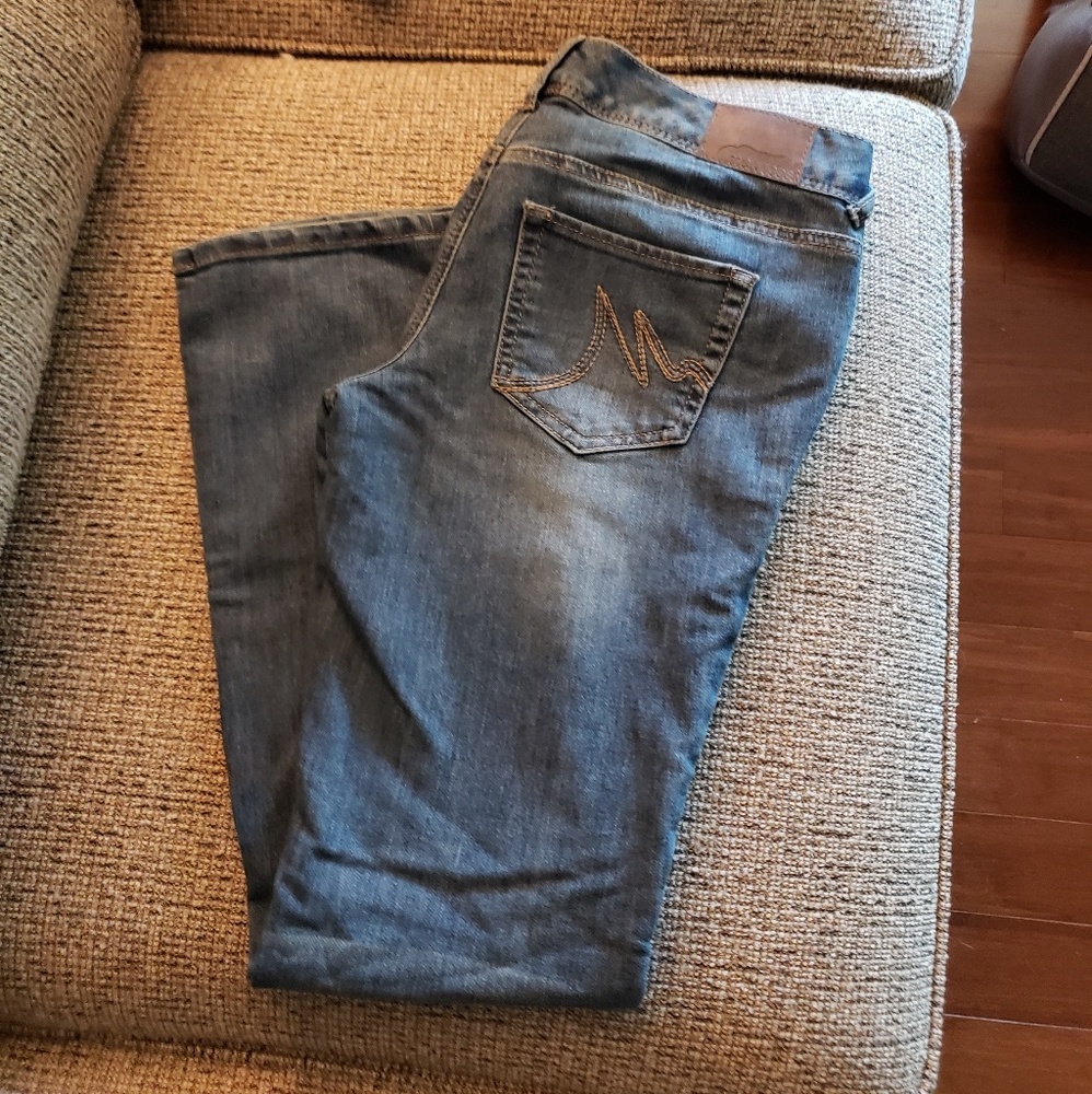 Maurices bootcut jeans - sz 6 regular